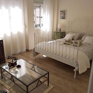Made In You - Oporto Guesthouse